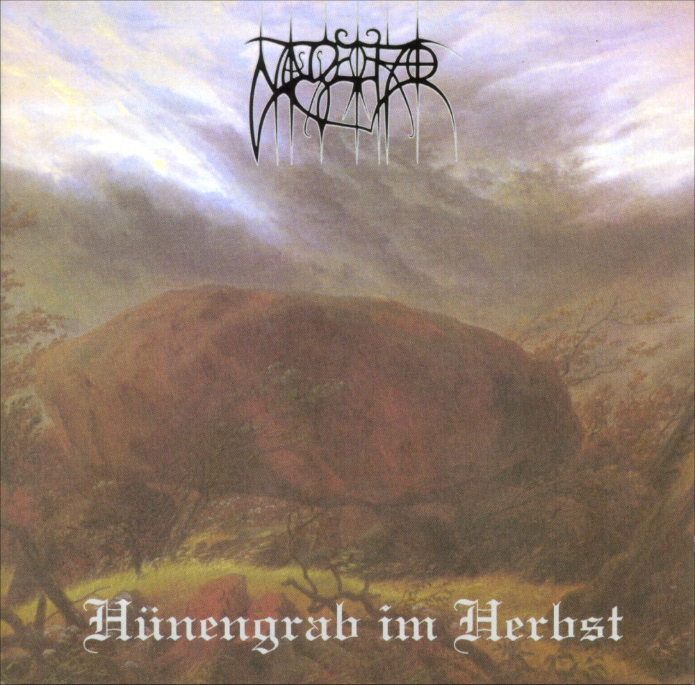Nagelfar - H&uuml;nengrab im Herbst