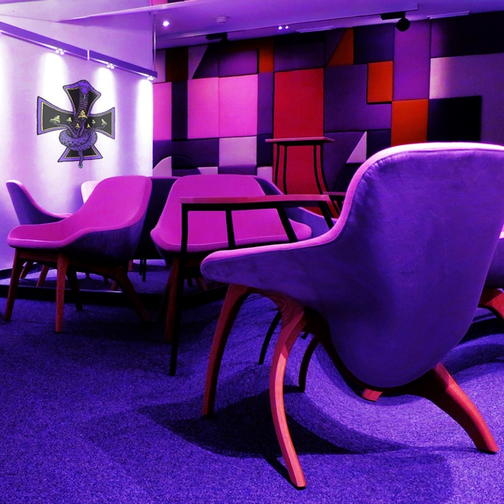 Wolvennest - Leave Me Alone